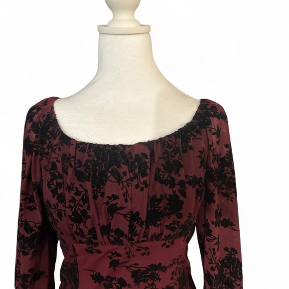Ember Red W Black Flowers Smocked Round Neck Long Sleeve Peplum Blouse L, M NWT - Picture 3 of 6